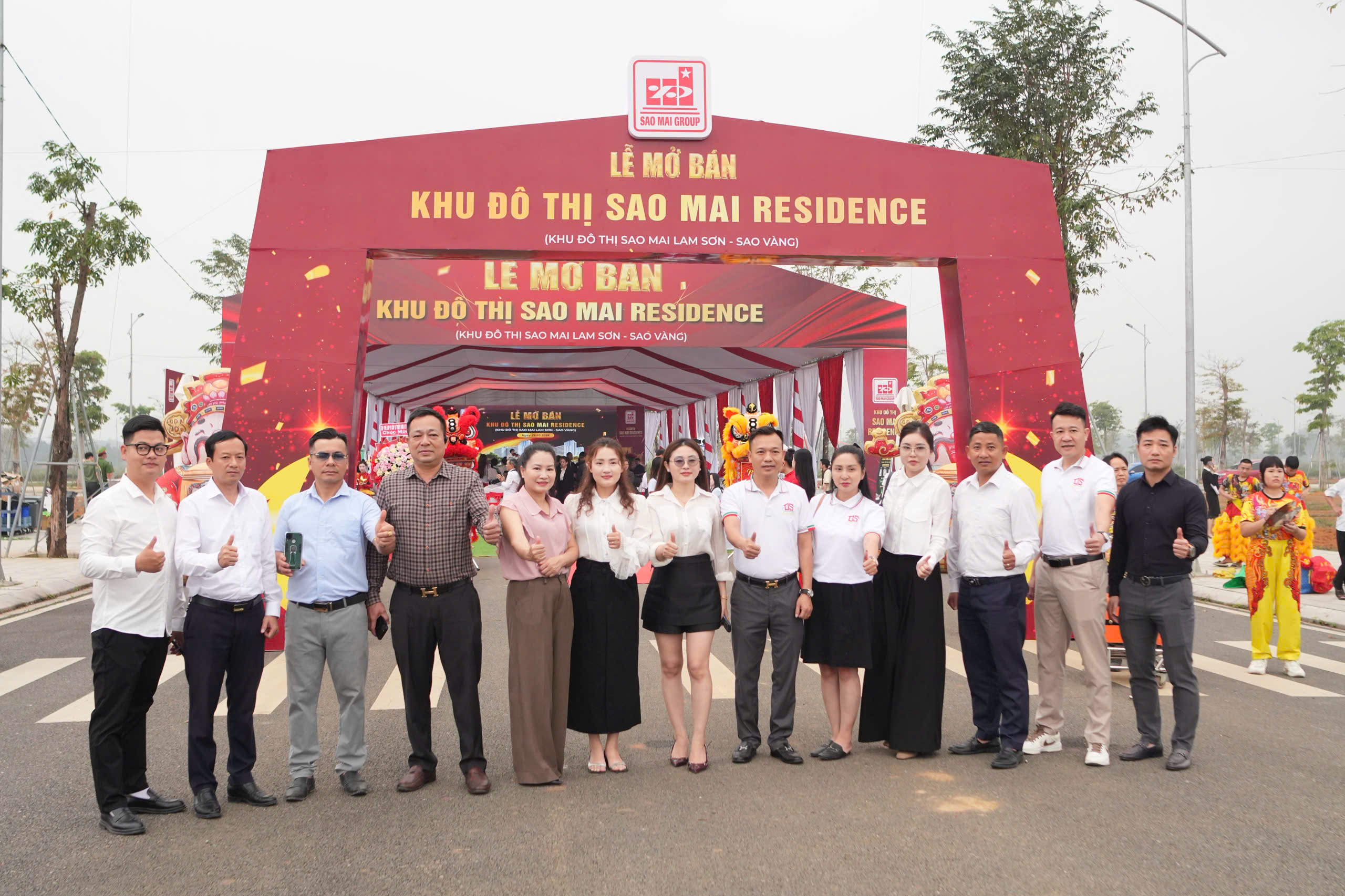 Sàn Giao dịch Bất động sản Đông Sơn là một trong số ít pháp nhân được Sở Xây dựng cấp phép hoạt động theo đúng quy định. Đơn vị này thuộc hệ sinh thái của Tập đoàn Phục Hưng Corporation.